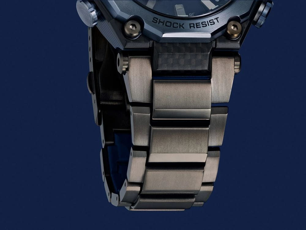 Casio Casio G-Shock Premium MTG-B2000YBD-2A, g-shock япония мужские часы на браслете сталь + полимер боковой вид